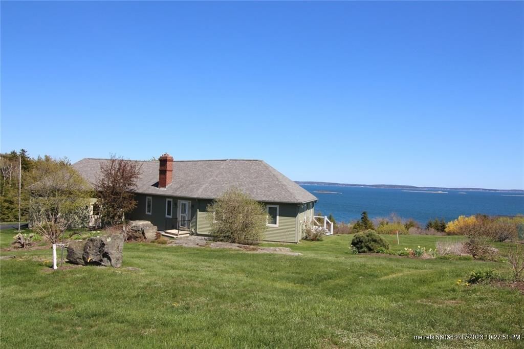 Property Photo:  12 Blueberry Ridge  ME 04066 