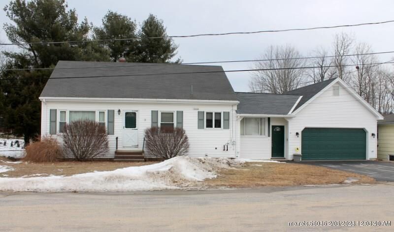 Property Photo: 18 Richmond Avenue ME 04240