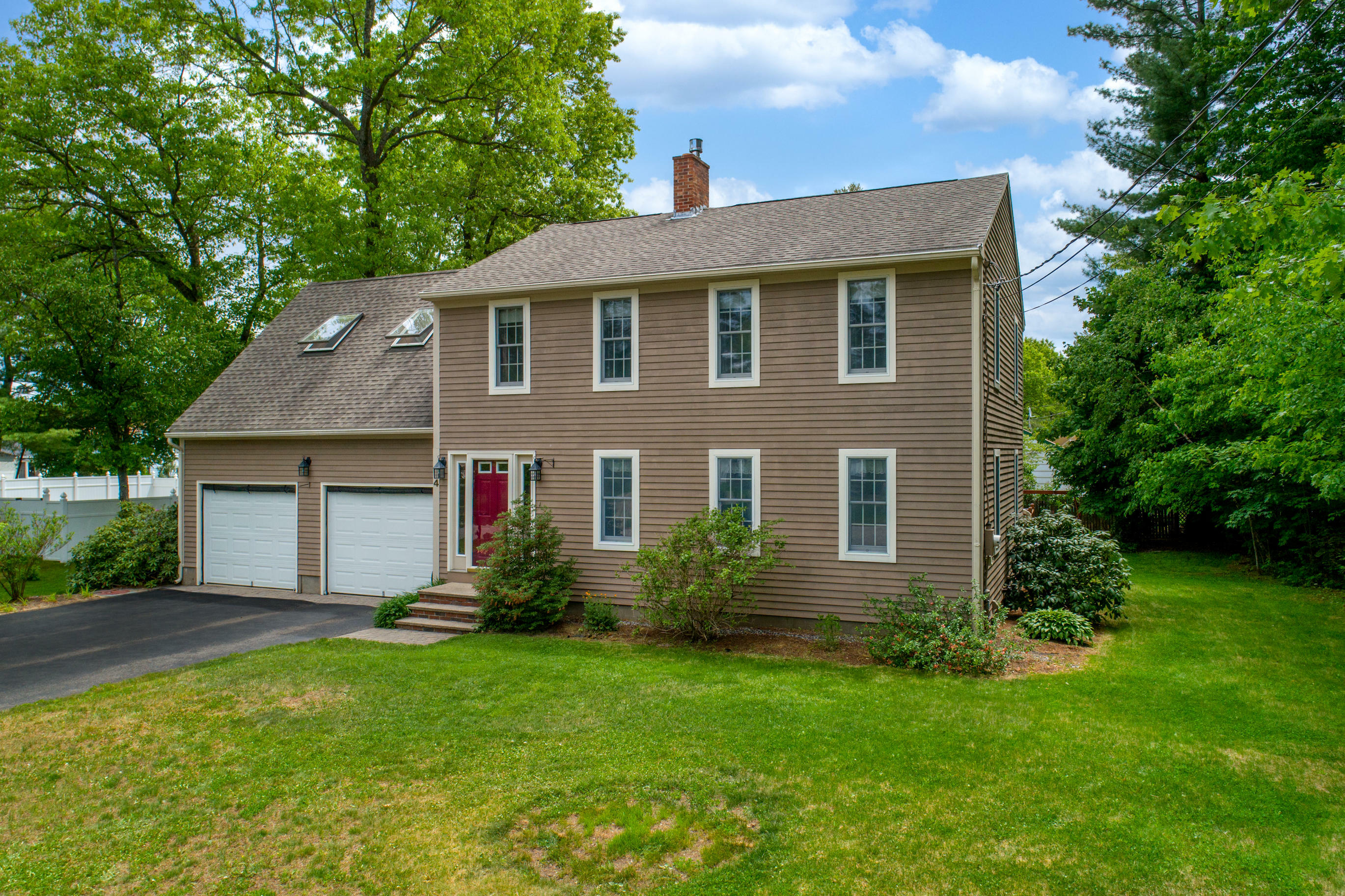 Property Photo: 4 James Avenue ME 04073