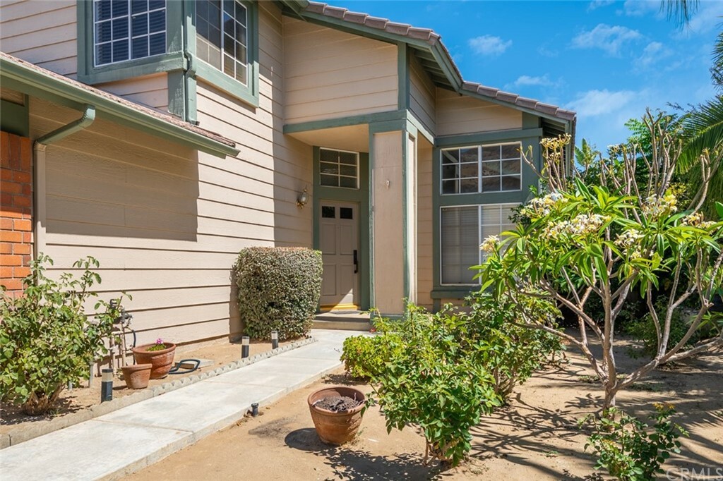 Property Photo:  15368 Daybreak Lane  CA 92337 