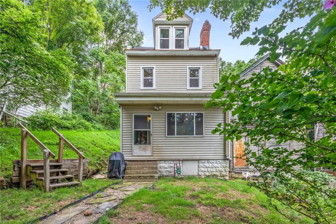 Property Photo:  318 57th St  PA 15201