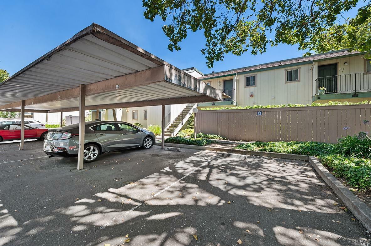 Property Photo:  205 Stony Point Road B  CA 95401 