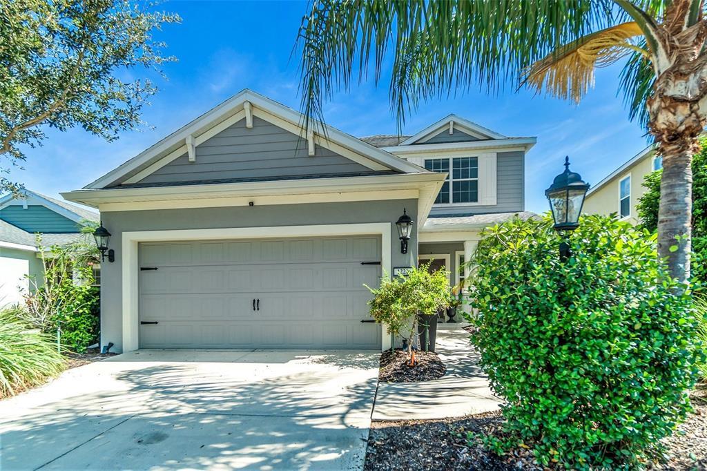 Property Photo: 12216 Longview Lake Circle FL 34211
