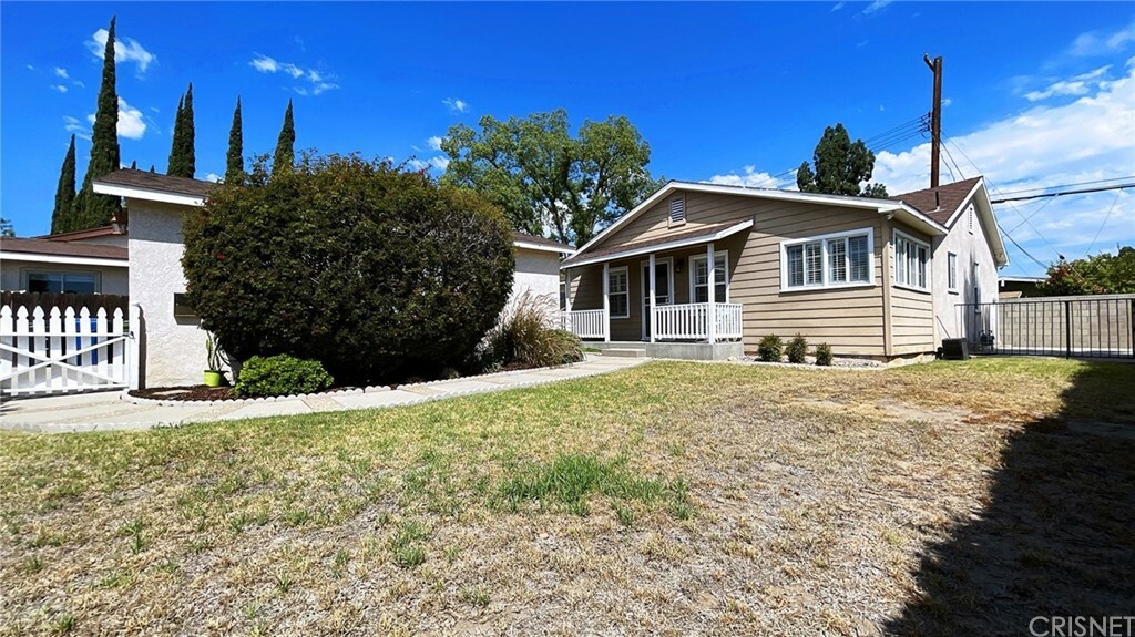 Property Photo:  10245 Odessa Avenue  CA 91343 