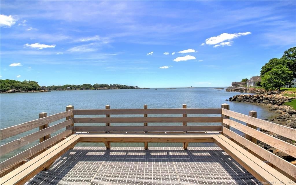 Property Photo: 12 Harbour Village F CT 06405
