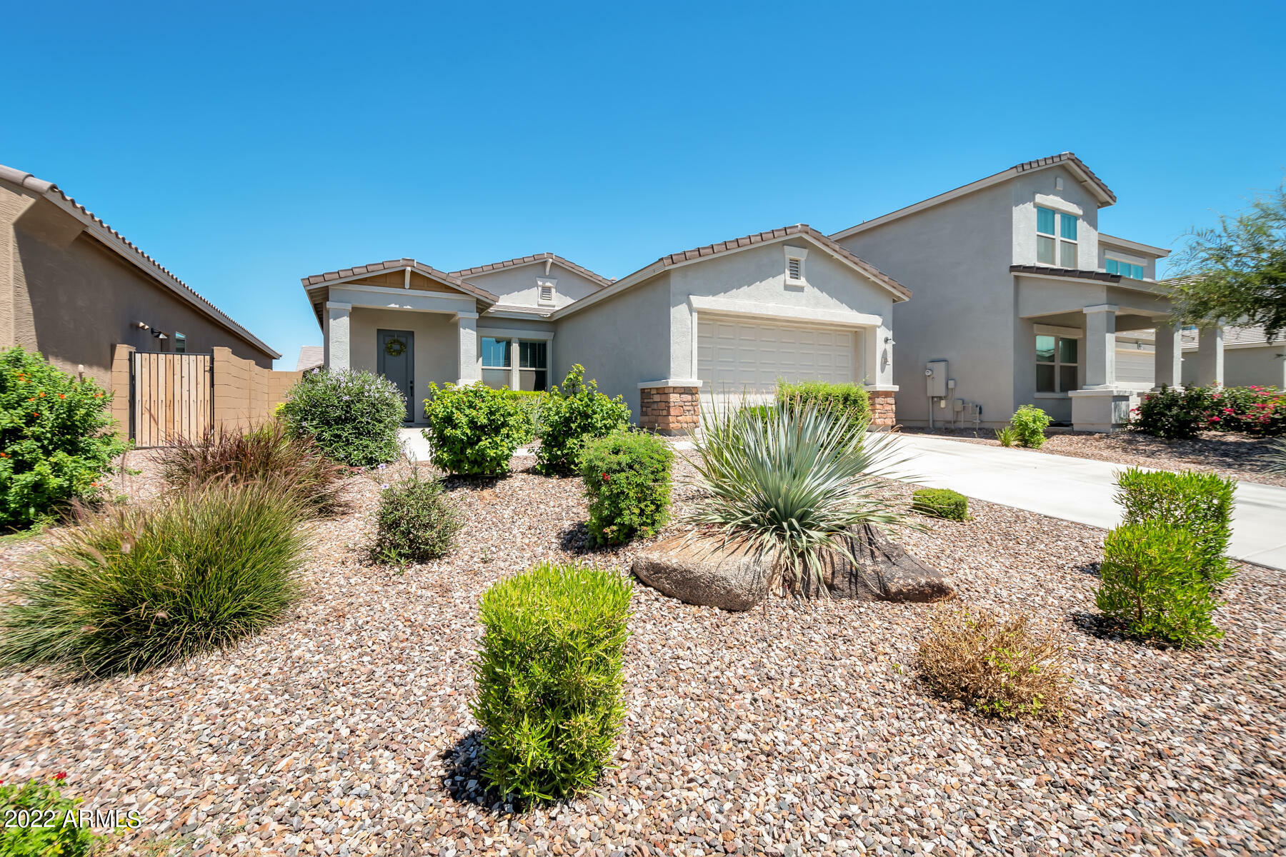 Property Photo:  334 W Glacier Bay Drive  AZ 85140 