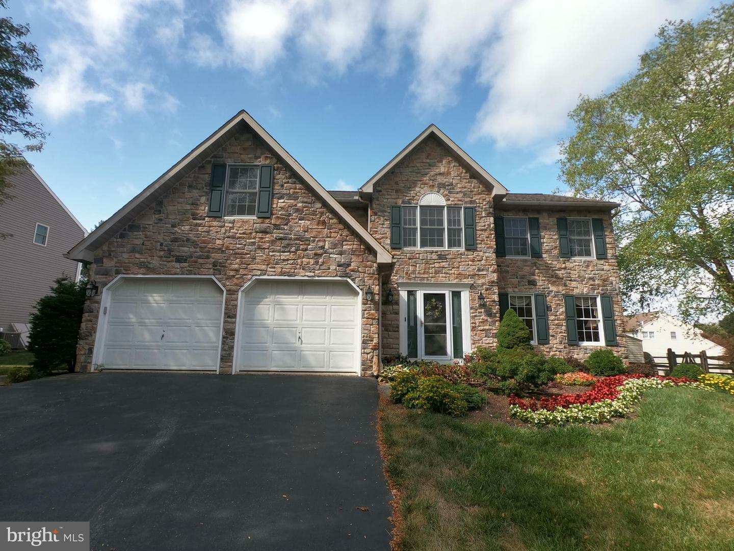 Property Photo: 124 Grande Boulevard PA 19608