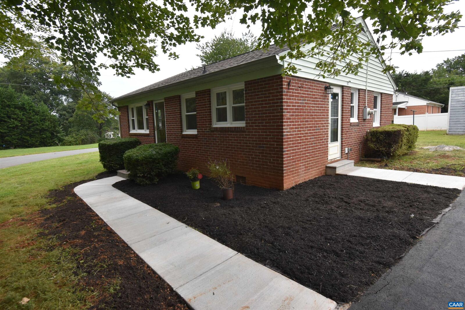Property Photo: 100 Locust Ln VA 22968