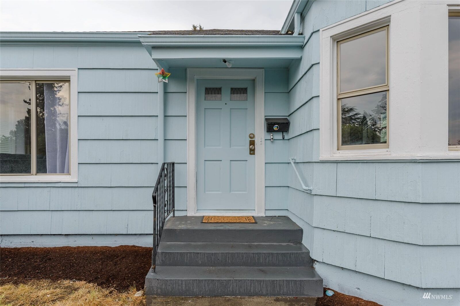 Property Photo: 5214 Yakima Avenue WA 98408