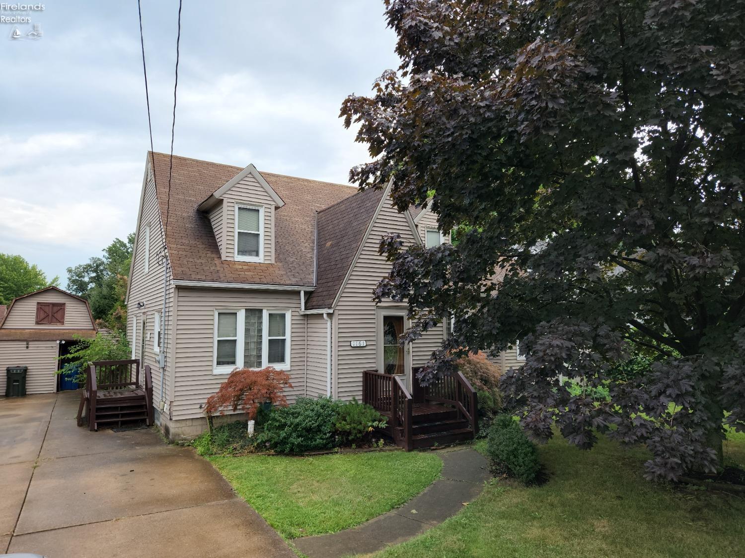 Property Photo: 1161 State St OH 44089