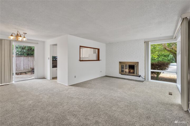 Property Photo:  326 156th Avenue NE  WA 98007 