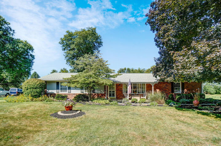 2206 Pleasant View Drive  Troy OH 45373 photo