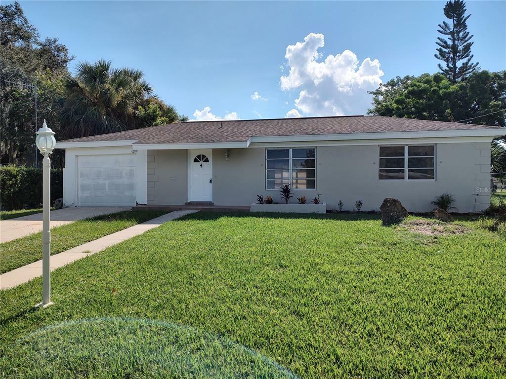 Property Photo:  2376 Elkcam Boulevard  FL 33952 