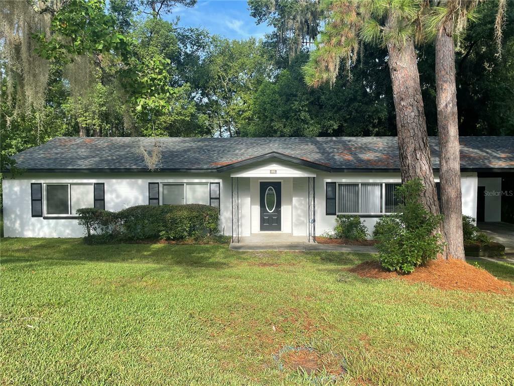 Property Photo:  112 NW 29th Street  FL 32607 