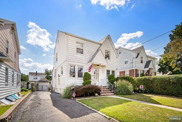 Property Photo:  474 Innes Road  NJ 07075 