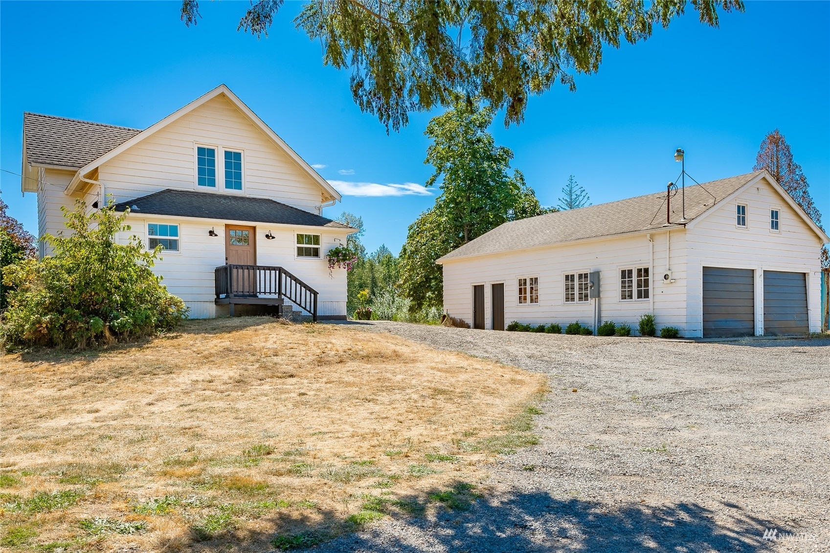 Property Photo:  8249 Valley View Road  WA 98240 