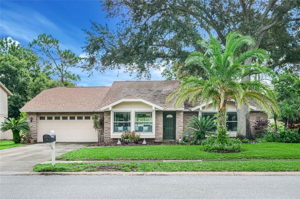 Property Photo:  823 Huckleberry Lane  FL 32708 