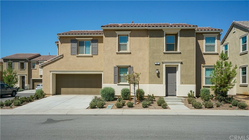 Property Photo:  881 Bluebell Way  CA 92223 