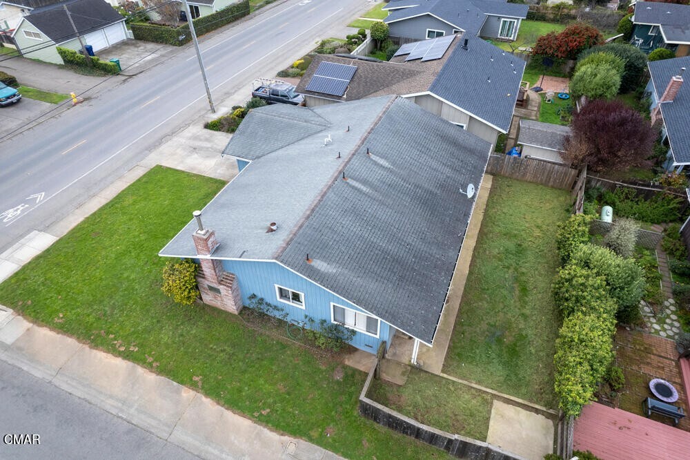 Property Photo:  1075 E Oak Street  CA 95437 