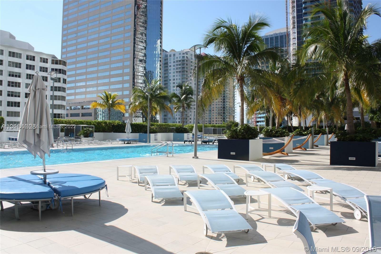 Property Photo:  951 Brickell Ave 1009  FL 33131 