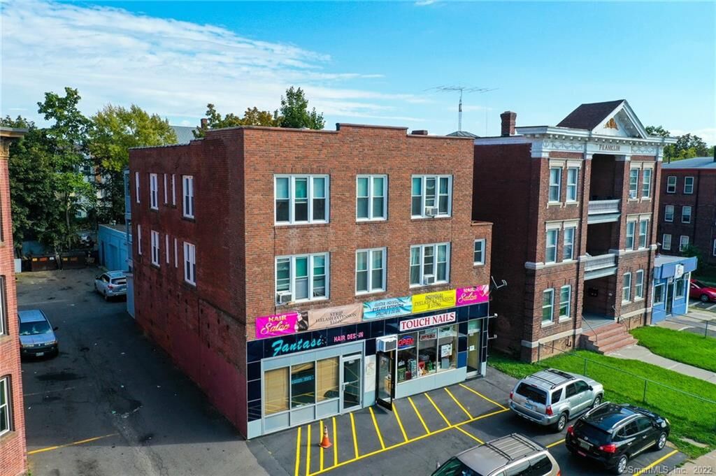 Property Photo:  252 Franklin Avenue  CT 06114 