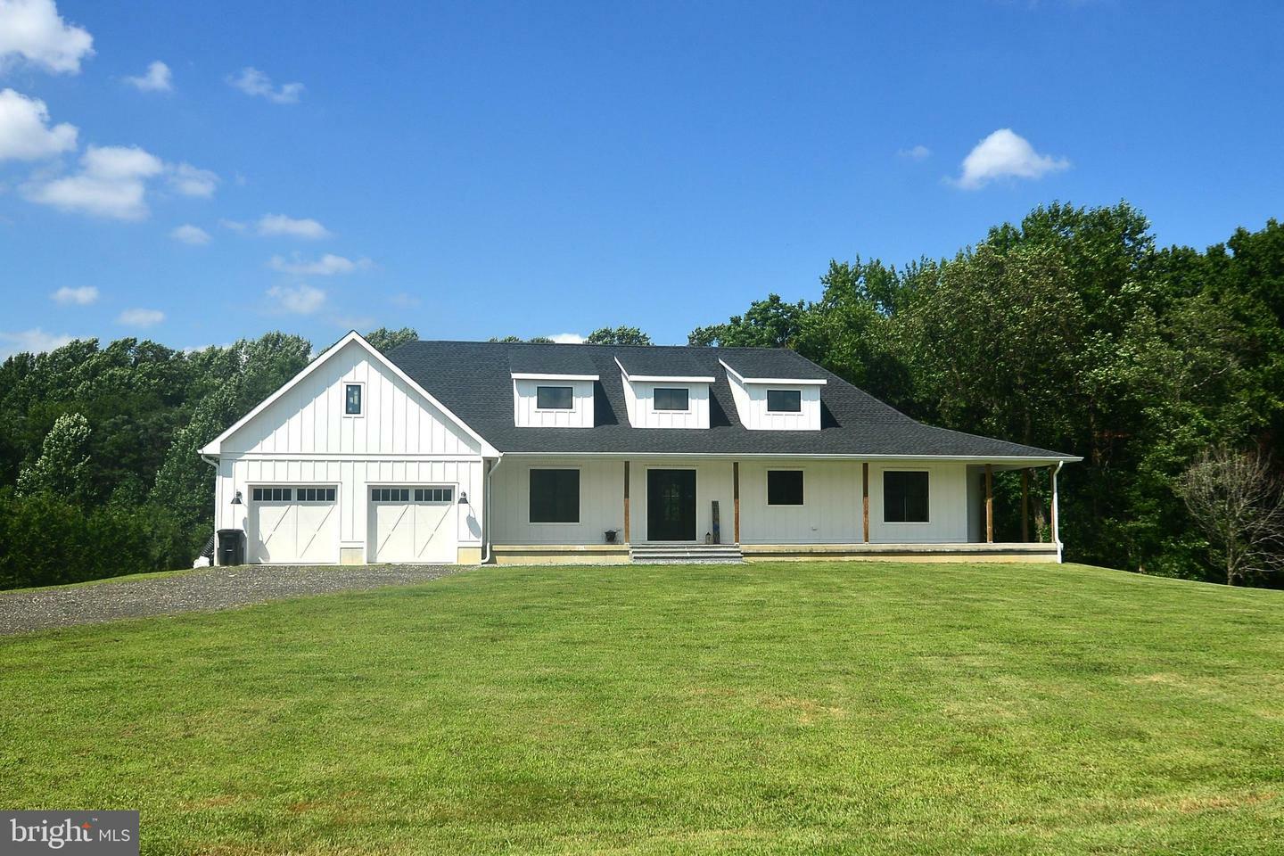 Property Photo:  3 Gehring Court  NJ 08062 