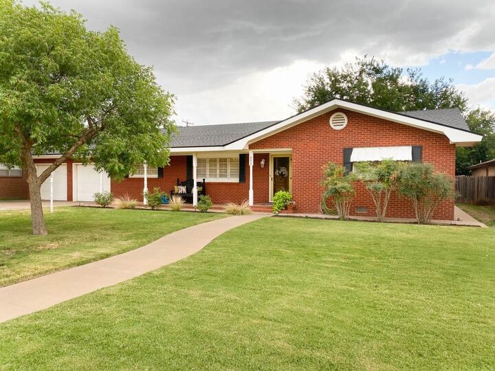 902 Itasca Street  Plainview TX 79072 photo