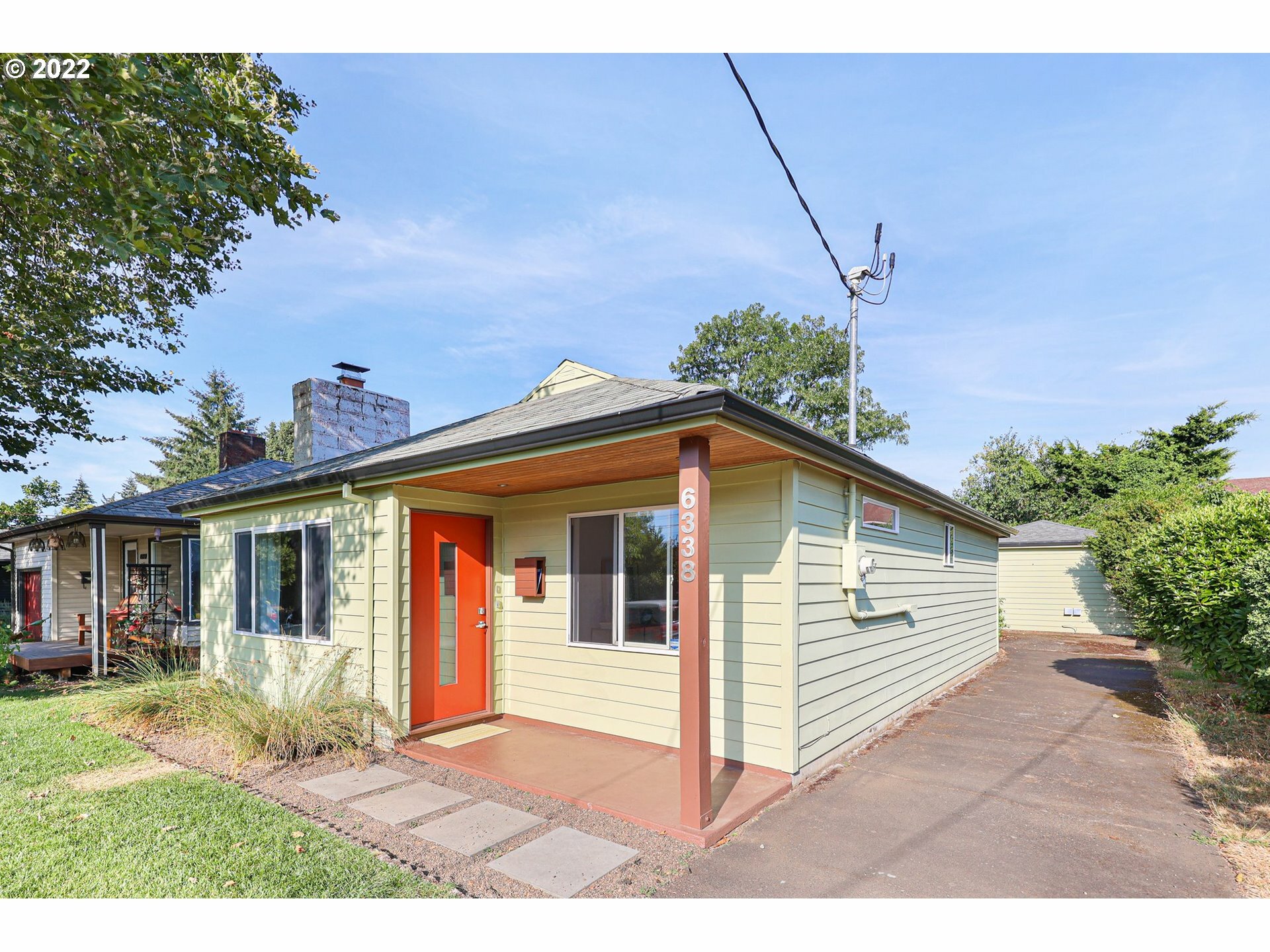Property Photo: 6338 NE 37th Ave OR 97211