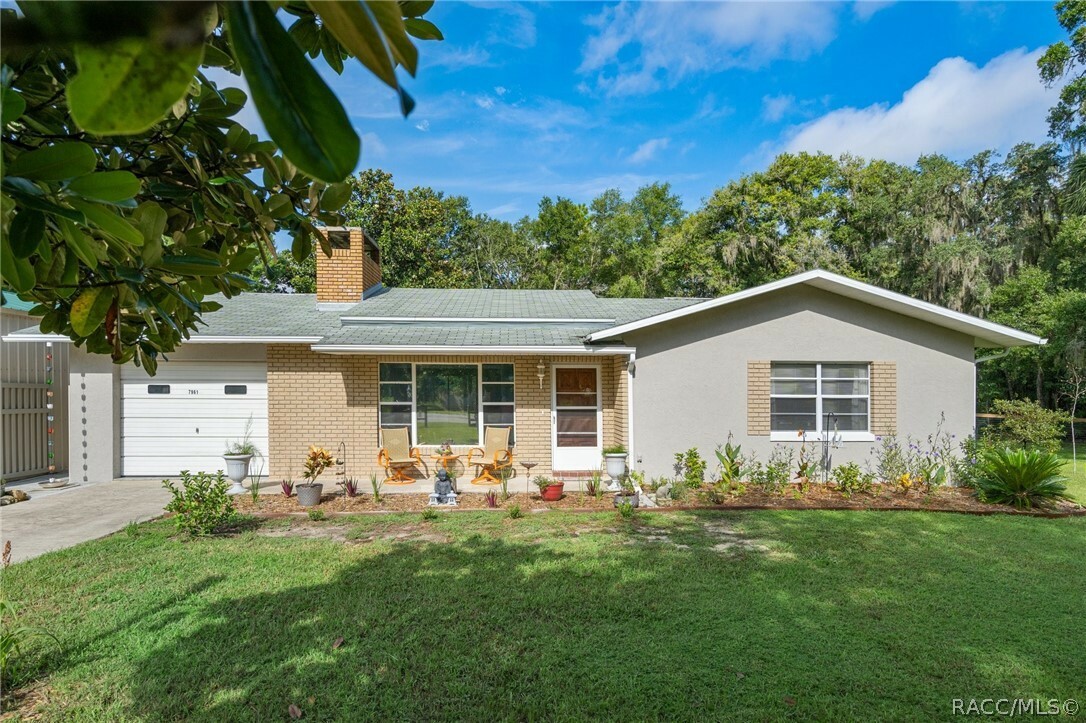 Property Photo:  7961 W Mistflower Place  FL 34448 