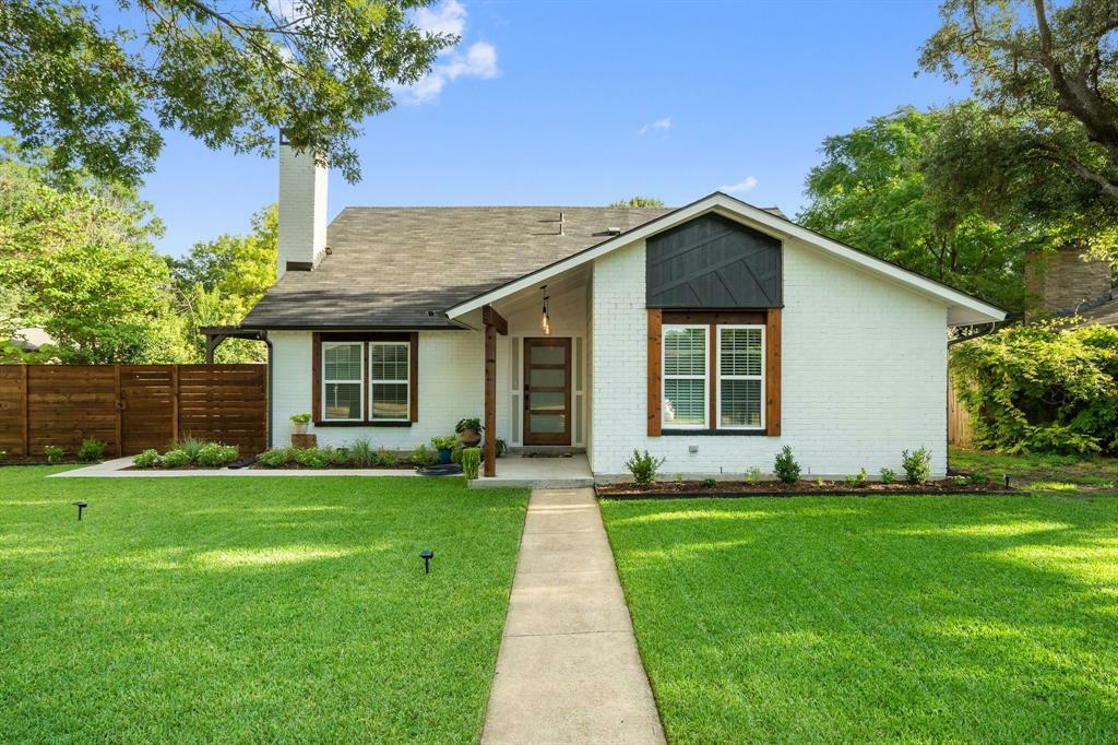 Property Photo: 2620 Peppertree Place TX 75074