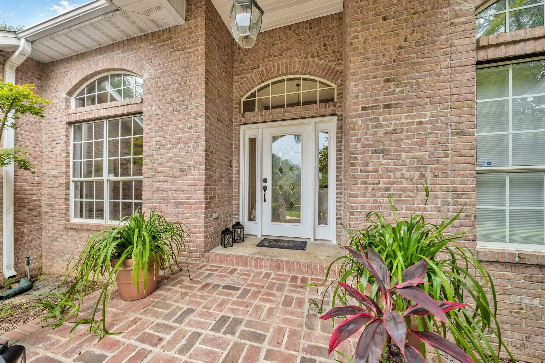 Property Photo:  896 Seventeenth Tee Cove  FL 32578 