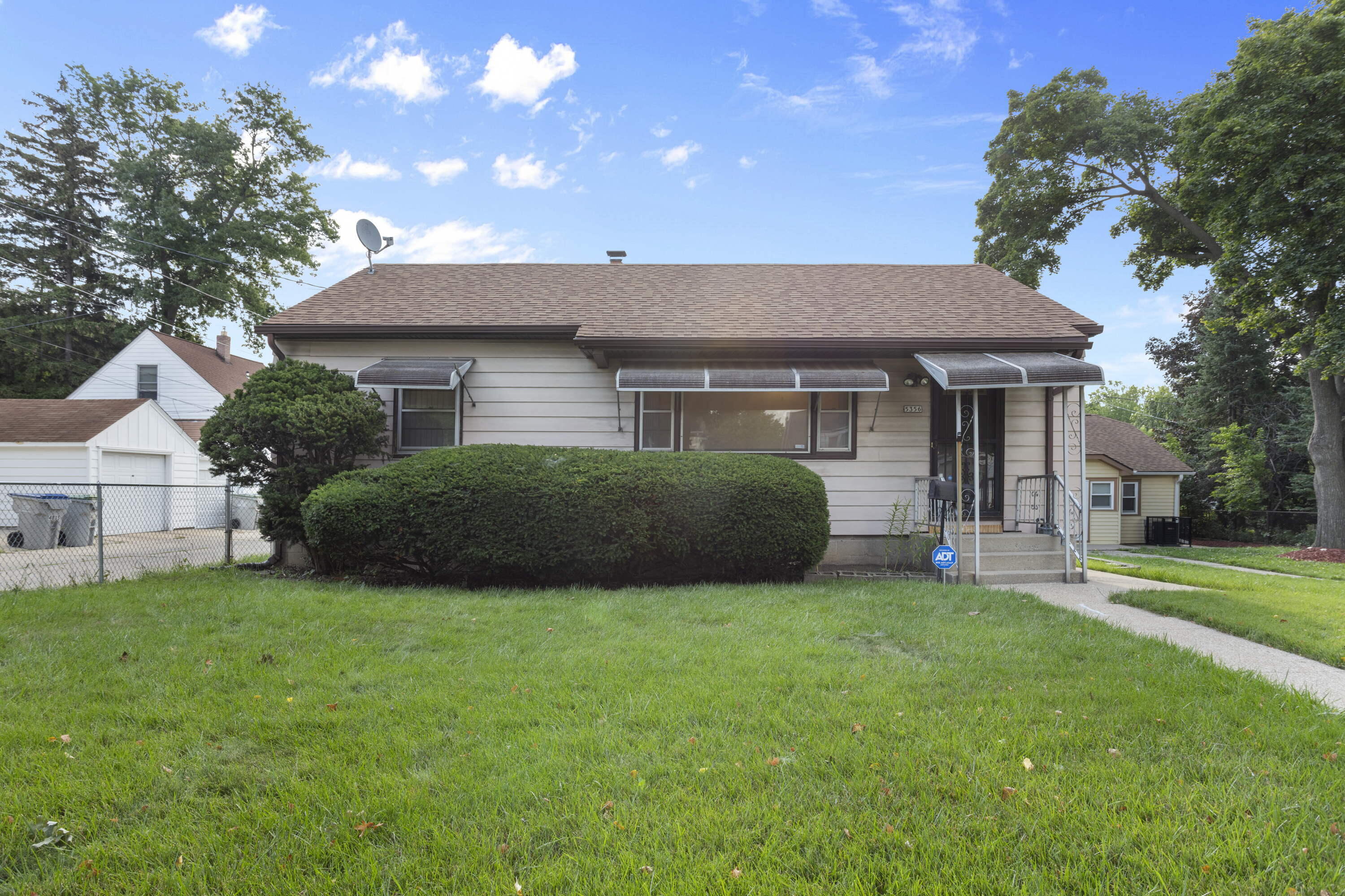 Property Photo: 5356 N 49th St WI 53218