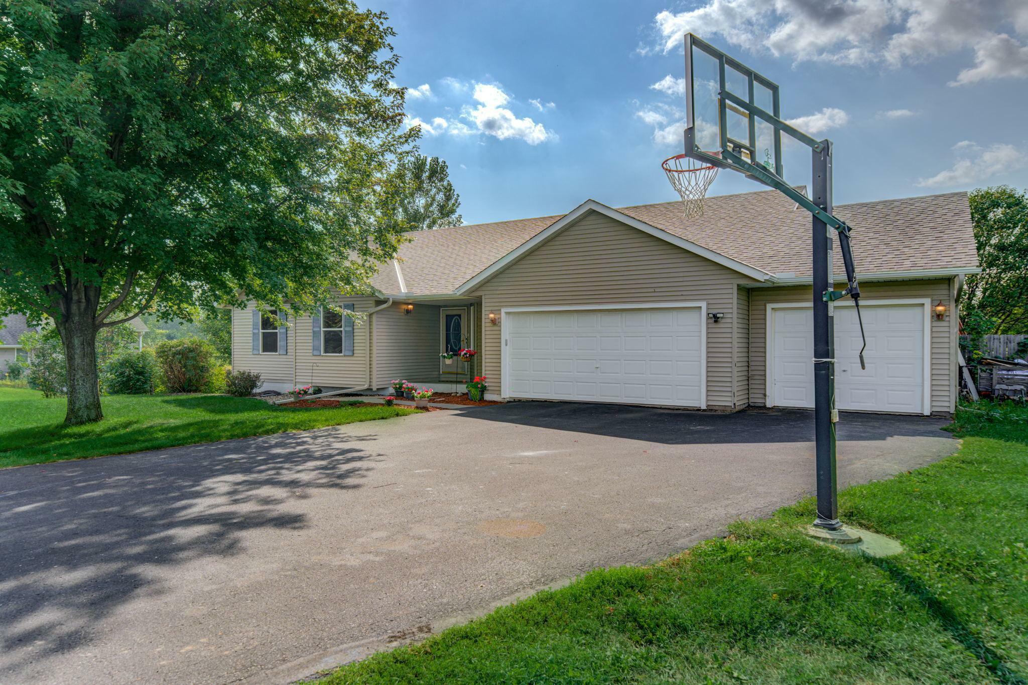 Property Photo: 872 162nd Street WI 54015