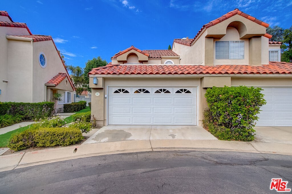 Property Photo:  11 Pointe Vincente 100  CA 92677 