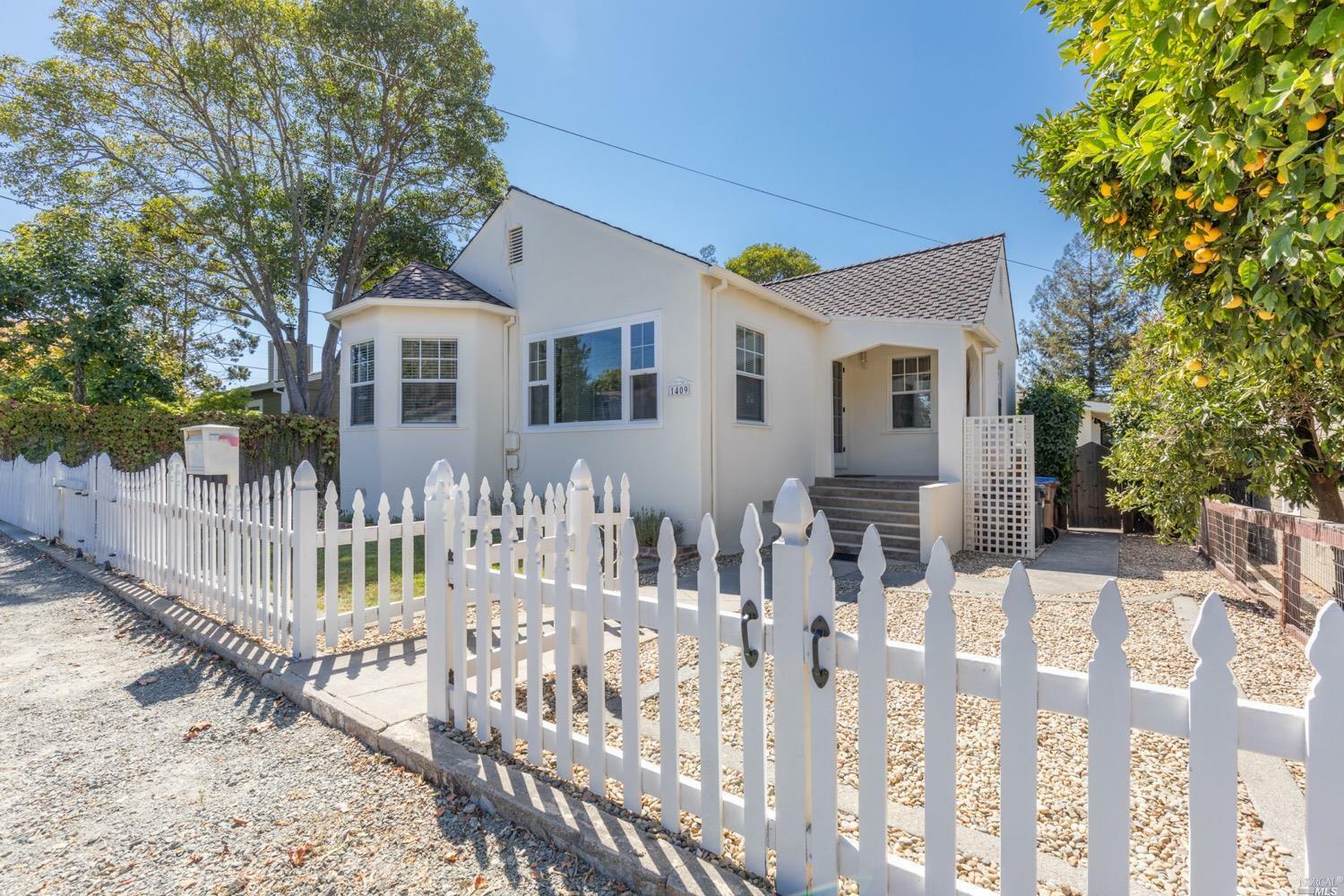 Property Photo:  1409 Banks Avenue  CA 94559 