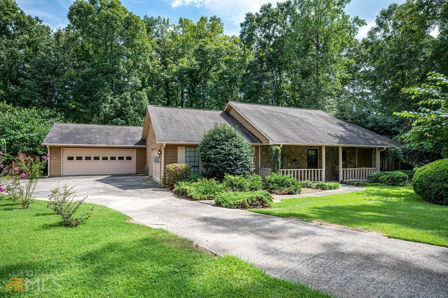 117 Lakeside Drive  Peachtree City GA 30269 photo