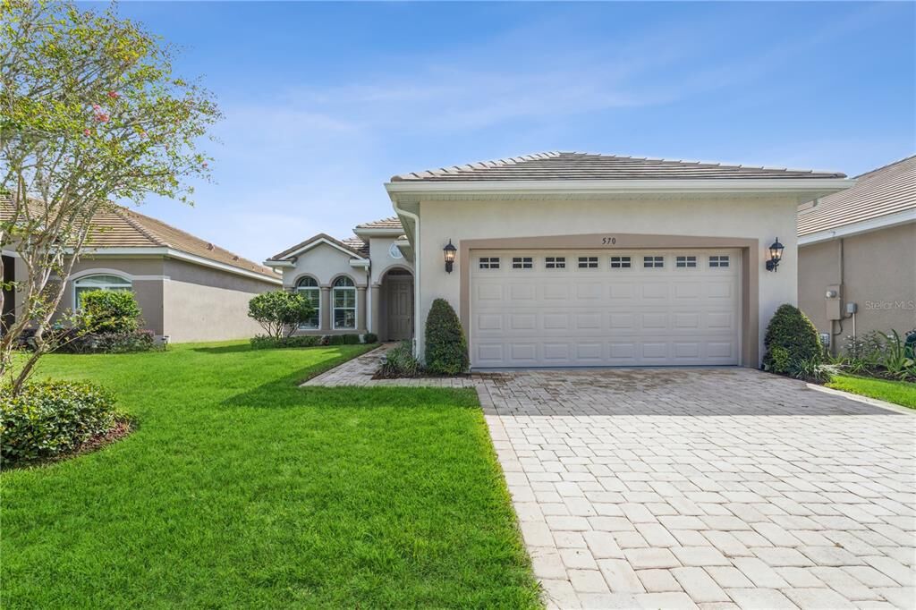 Property Photo: 570 Newhall Lane FL 32713
