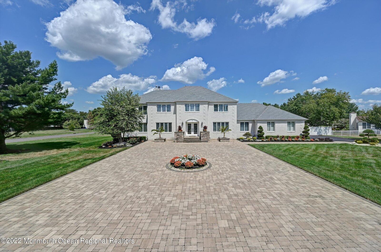 Property Photo:  1 Navajo Lane  NJ 07728 