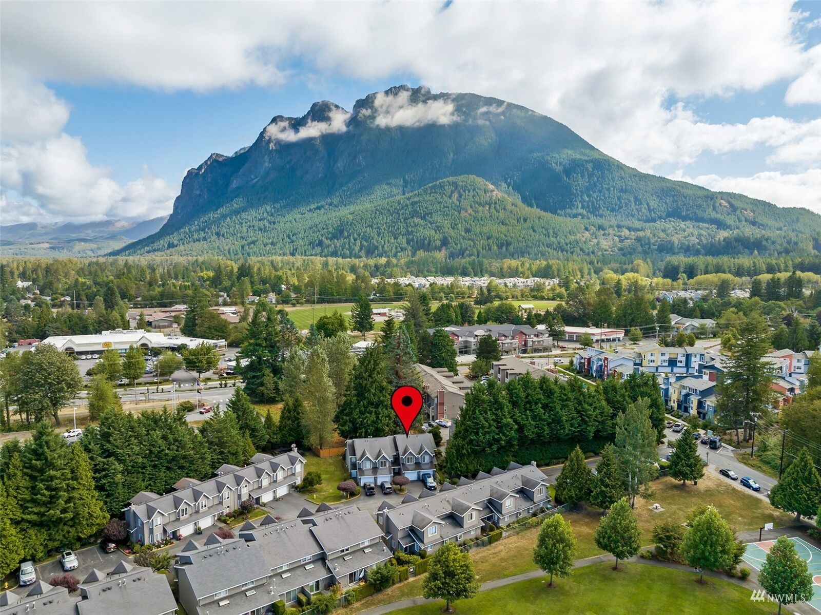 Property Photo:  321 SE Orchard Drive 2  WA 98045 