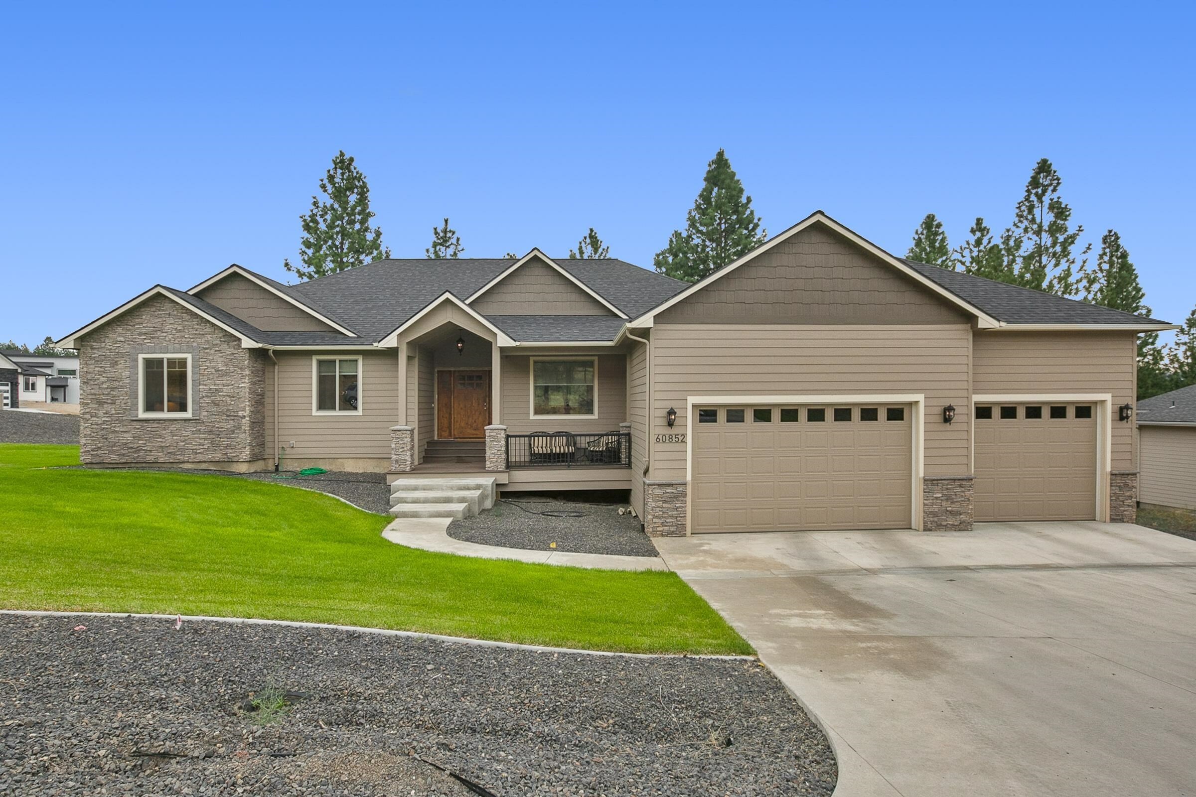 Property Photo: 60852 Westview Dr WA 99026