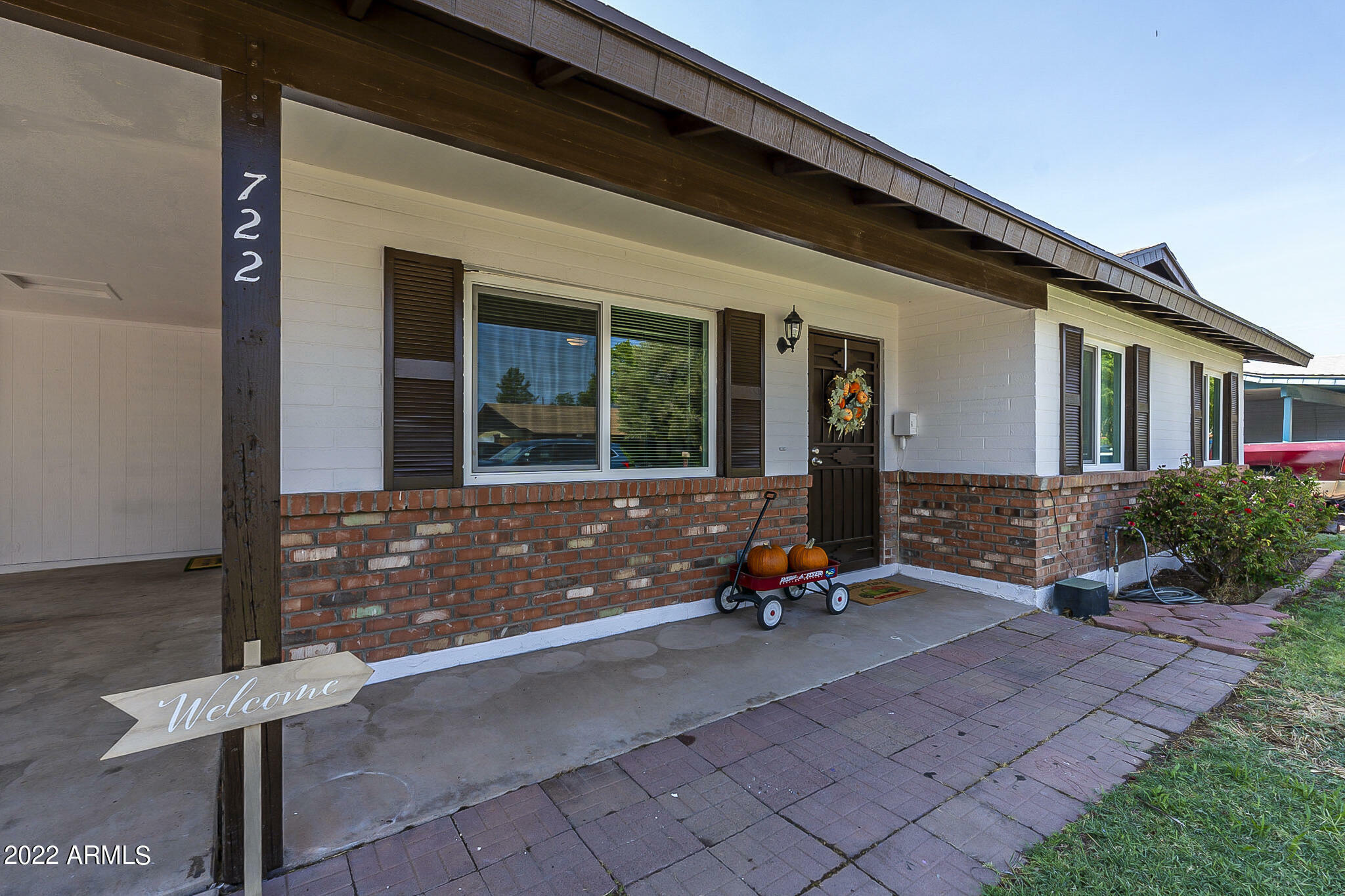 Property Photo:  722 N Cedar Street  AZ 85233 