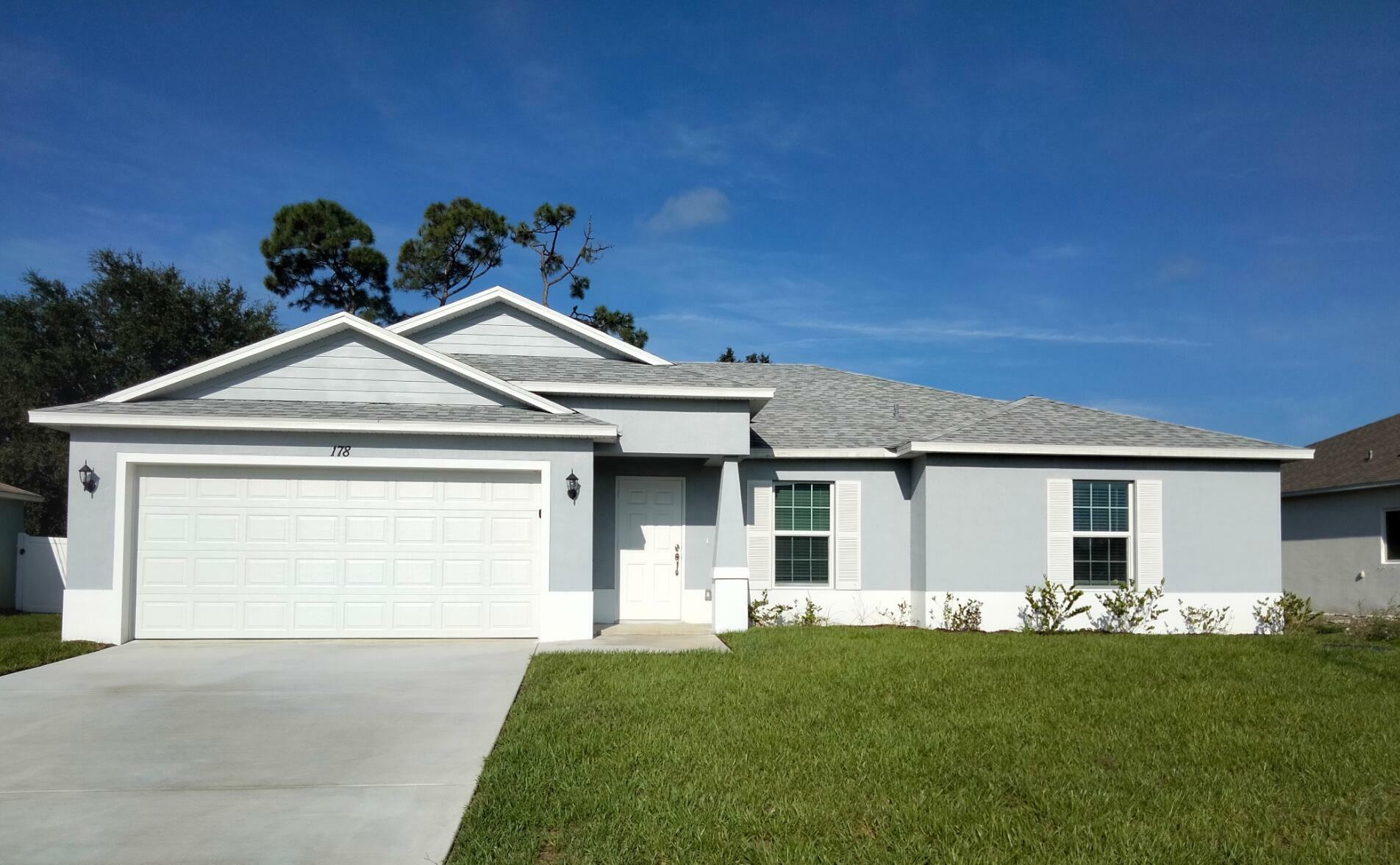 Property Photo:  178 NW Heather Street  FL 34983 