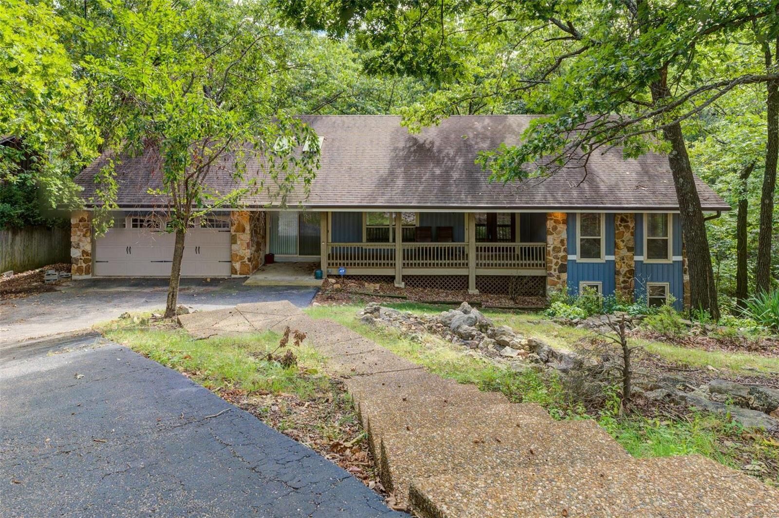 Property Photo:  1607 Bardman Court  MO 63049 