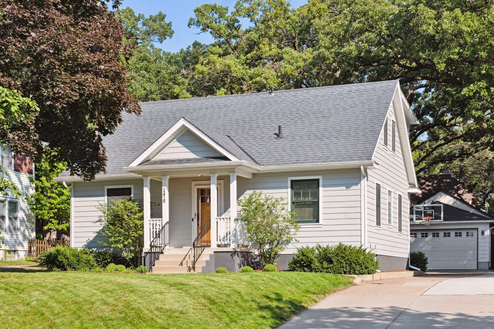 Property Photo: 2410 W 54th Street MN 55410