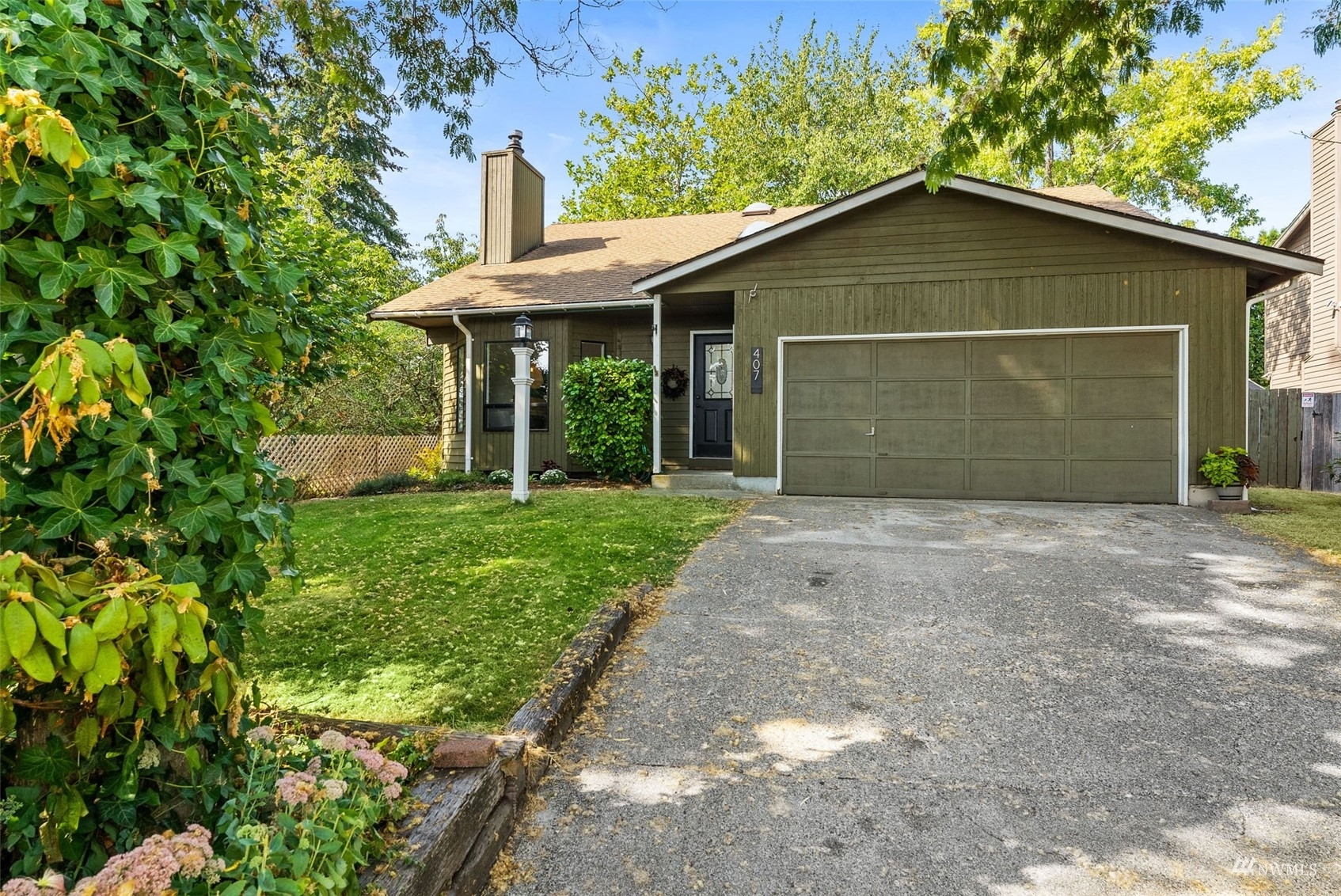 Property Photo: 407 Pennie Lane WA 98310