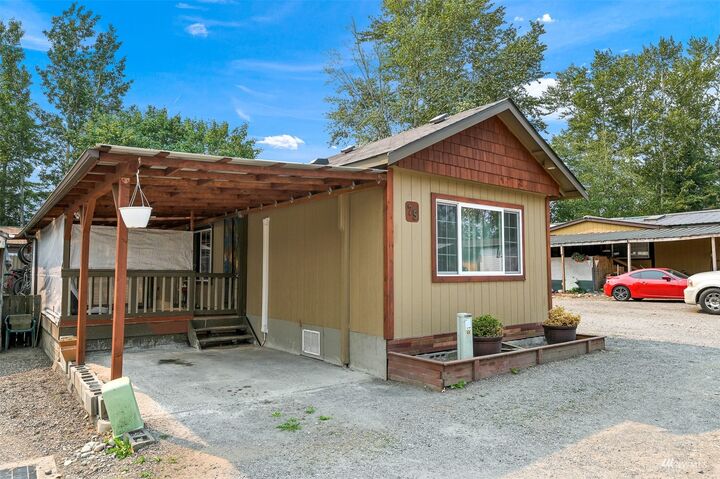 Property Photo:  4015 Eliza Avenue 75  WA 98226 