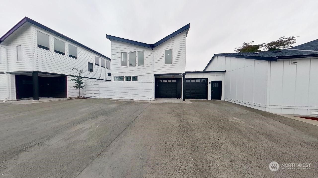 Property Photo: 2517 S Orcas Street B WA 98108