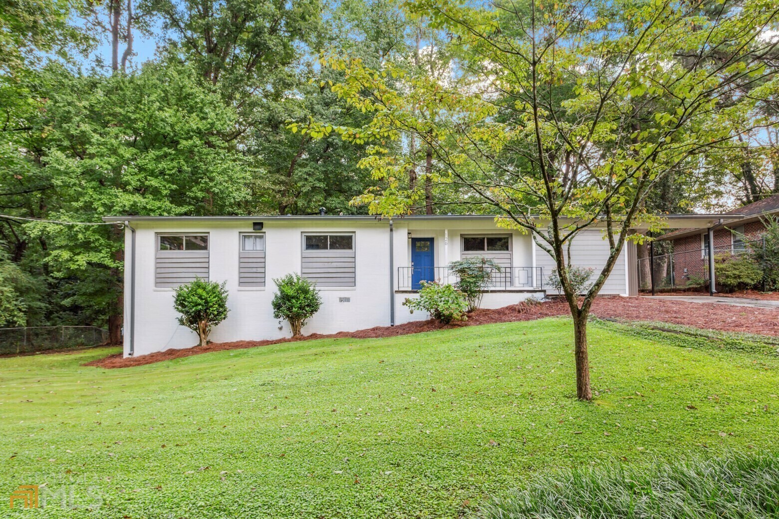 Property Photo: 126 Indian Trail GA 30068