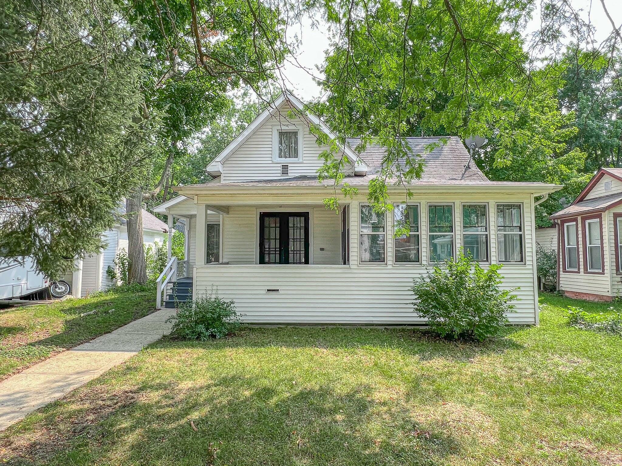 Property Photo:  203 Indiana Avenue  MI 49047 