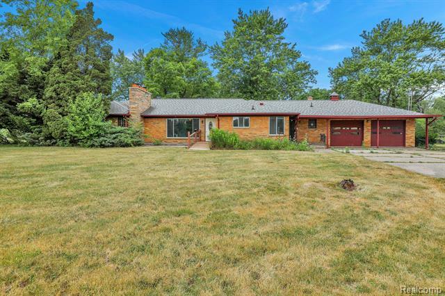 Property Photo:  5057 N Elms Road  MI 48433 